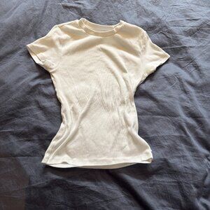 Aritzia TNA Ribbed Short Sleeve T-Shirt S White Crew Neck Slim Fit